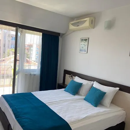 Szálloda Lilia 2 Family Primorszko