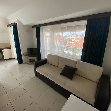 酒店 Lilia 2 Family 2*