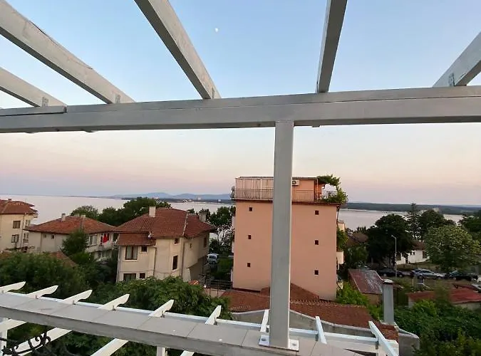 Lilia 2 Family Hotel Hotel