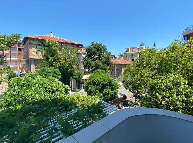 Lilia 2 Family Hotel 2* Primorsko