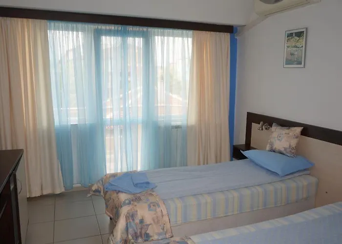 Lilia 2 Family Hotel 2* Primorsko