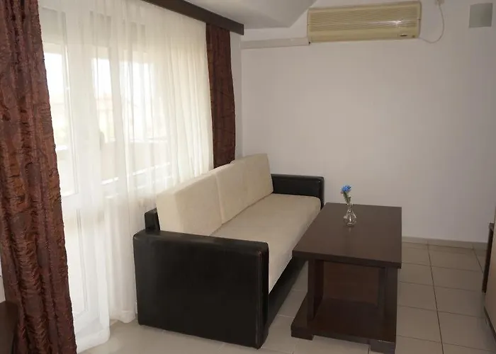 Lilia 2 Family Hotel 2* Primorsko