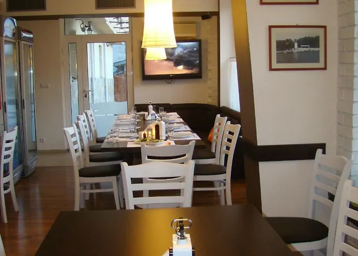 Lilia 2 Family Hotel