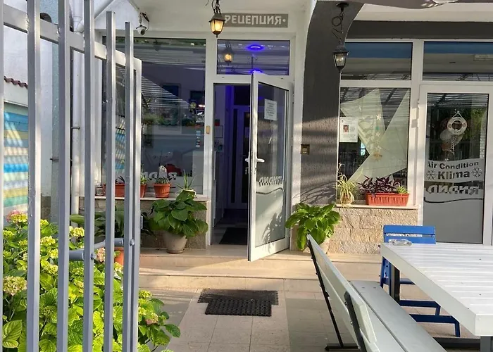 Lilia 2 Family Hotel Hotel